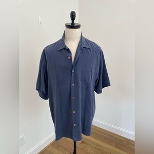 NWT - Vintage Tommy Bahama 100% Silk Camp Shirt in Blue Island Player Design